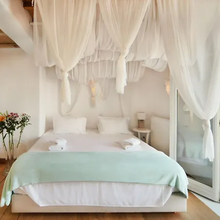 Super Deluxe Mykonos Celestial Vista 11 Bedrooms 2 Private Infinity Pools Helipad Kastro Villa *