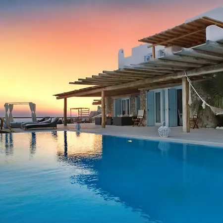 Super Deluxe Mykonos Celestial Vista 11 Bedrooms 2 Private Infinity Pools Helipad Kastro Fanari (Mykonos)